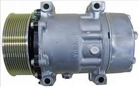 Compressore aria condizionata per Renault e Volvo AD.7H15 ( Rif. Volvo : 20941036 )